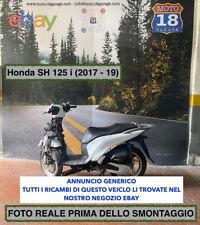 Sono disponibili ricambi usato  Italia