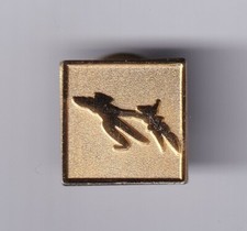 Rare pins pin d'occasion  Expédié en Belgium