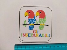 Adesivo gli inseparabili usato  Italia
