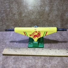 Caminhão de skate Venture. Leão rasta verde e amarelo. Apenas 1 comprar usado  Enviando para Brazil