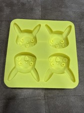 Molde de bolo de silicone Skater Pokemon pikachu cerca de 20cm SLM4 comprar usado  Enviando para Brazil