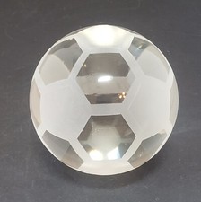 Bola de futebol de vidro peso papel vidro transparente e fosco 3 pol. LEIA sólida comprar usado  Enviando para Brazil