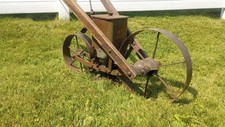 Planet 300 garden for sale  Massillon