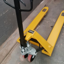 Transpallet frutta manuale usato  Silvi