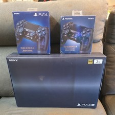 Console e 2 controles edição limitada Sony PlayStation 4 Pro 500 milhões 2TB , usado comprar usado  Enviando para Brazil