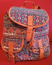 Zaino unisex fantasia usato  Avellino