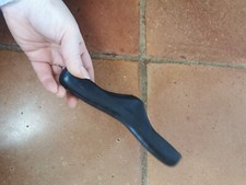 Pied plastique noir d'occasion  Le Mesnil-Saint-Denis