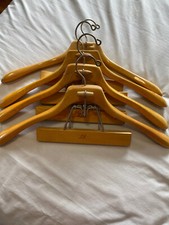 Cabides de terno SETWELL - Madeira vintage - Feito nos EUA - Clássico 20" - Lote de 4 comprar usado  Enviando para Brazil