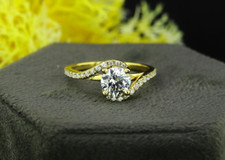 Round cut unique for sale  HARROW