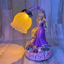 Figurine lampe chambre d'occasion  Expédié en France