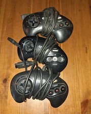 3 almofadas de controle vintage SEGA Mega Drive número do modelo 1650 fabricadas em Taiwan  comprar usado 3 almofadas de controle vintage SEGA Mega Drive número do modelo 1650 fabricadas em Taiwan  comprar usado  Enviando para Brazil