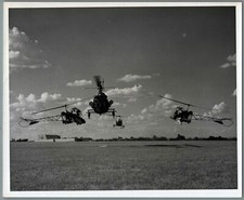 FOTO DOS FABRICANTES BELL H-13 HELICÓPTERO AERONAVE NACIONAL SHOW DAYTON OH 1954 comprar usado  Enviando para Brazil