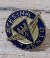 Distintivo 3 usato  Italia