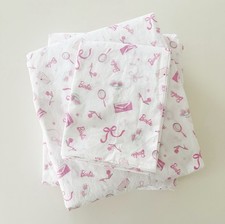 Conjunto de Lençóis POTTERY BARN KIDS x BARBIE; Ajuste Plano + Fronha - DUPLO, Branco comprar usado  Enviando para Brazil