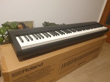 Pianola roland 30x usato  Conegliano