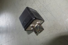 Relé IVECO 42096498 89 99 57 comprar usado  Enviando para Brazil