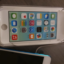 Apple md717bt 5th for sale  CLYDEBANK