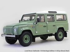 Land Rover Defender 110 quase real em escala 1/18, 2015 **Leia** comprar usado  Enviando para Brazil