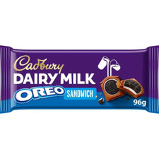 Sanduíche Cadbury Dairy Milk OREO chocolate 96g barra x 15 melhor antes de 8.6.2025 comprar usado  Enviando para Brazil