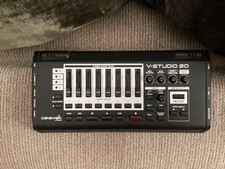 Interface de áudio Roland V-STUDIO By Cakewalk 20 USB MIDI superfície de controle VS-20 comprar usado  Enviando para Brazil