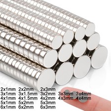 Piccolo disco rotondo usato  Spedire a Italy