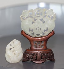 Antigo pingente e placa de jade branco esculpido na China, século XVIII, dinastia Qing. comprar usado  Enviando para Brazil