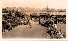 Belos jardins ingleses e fonte de água no gramado Inglaterra Reino Unido 1930 foto, usado comprar usado  Enviando para Brazil
