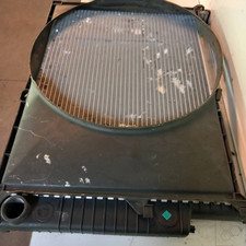 Radiatore per bmw usato  Volpago del Montello