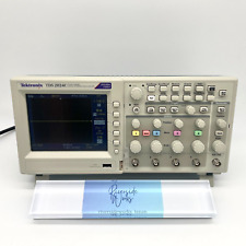 Tektronix tds2024c oscilloscop usato  Spedire a Italy