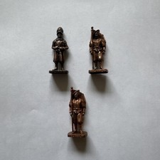 Lot figurines kinder d'occasion  Raismes