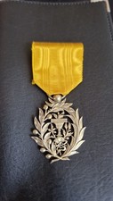 Médaille ordre royal d'occasion  Carpentras