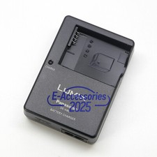 Caricabatteria originale panas usato Caricabatteria originale panas usato  Spedire a Italy