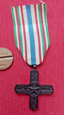Medaglia militare croce usato  Filottrano