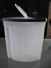 Rubbermaid 1.5 gallon for sale  East Peoria