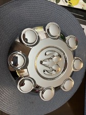 Calota central de roda cromada 8 lugares Dodge Ram 2500 3500 17" 52121450AD, usado comprar usado  Enviando para Brazil