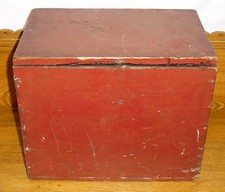 Caixa/baú de madeira antigo pintado de vermelho pequeno - 14 3/4" x 12" x 9 3/4" comprar usado  Enviando para Brazil