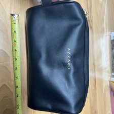 Bolsa de higiene pessoal cinza Azzaro feita com materiais reciclados ~ NOVA comprar usado Bolsa de higiene pessoal cinza Azzaro feita com materiais reciclados ~ NOVA comprar usado  Enviando para Brazil