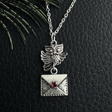 Colar de poste de coruja, joia de coruja de Hogwarts em tom de prata, colar de coruja Harry Potter comprar usado  Enviando para Brazil