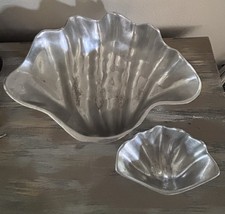 Clam shell bowl for sale  Whitewright
