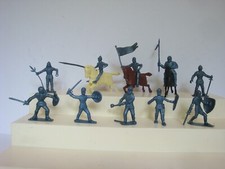 Conjunto completo de 10 cavaleiros azuis metálicos HTF Marx com cavalo de cavaleiro marrom raro comprar usado  Enviando para Brazil