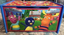 Backyardigans toy box for sale  Hemlock