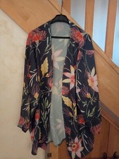 Ravissante veste longue d'occasion  Auvers-sur-Oise
