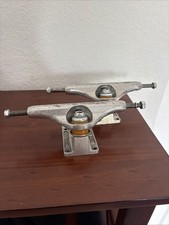 Caminhões independentes Stage 11 polidos 149 pares 8,5” comprar usado Caminhões independentes Stage 11 polidos 149 pares 8,5” comprar usado  Enviando para Brazil