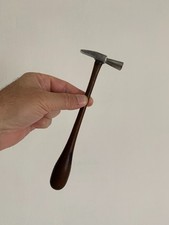 Antico piccolo martello usato  Varese