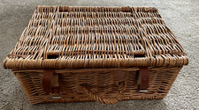Picnic hamper for sale  DEAL