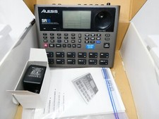 Máquina de tambor profissional Alesis SR 18 alta definição - EB1020502burl comprar usado  Enviando para Brazil