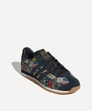 Adidas country liberty for sale  NEWTOWNARDS
