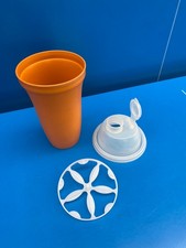 Shaker tupperware orange d'occasion  Molinet