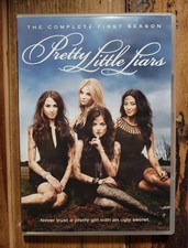 Pretty Little Liars: The Complete First Season (DVD, 2011, Conjunto de 5 Discos) DISCO PERFEITO ESTADO comprar usado  Enviando para Brazil