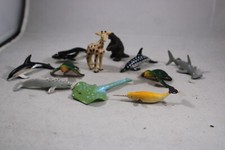 Lote limitado de 11 mini figuras de tubarão golfinho baleias Safari Raio Preguiça comprar usado  Enviando para Brazil